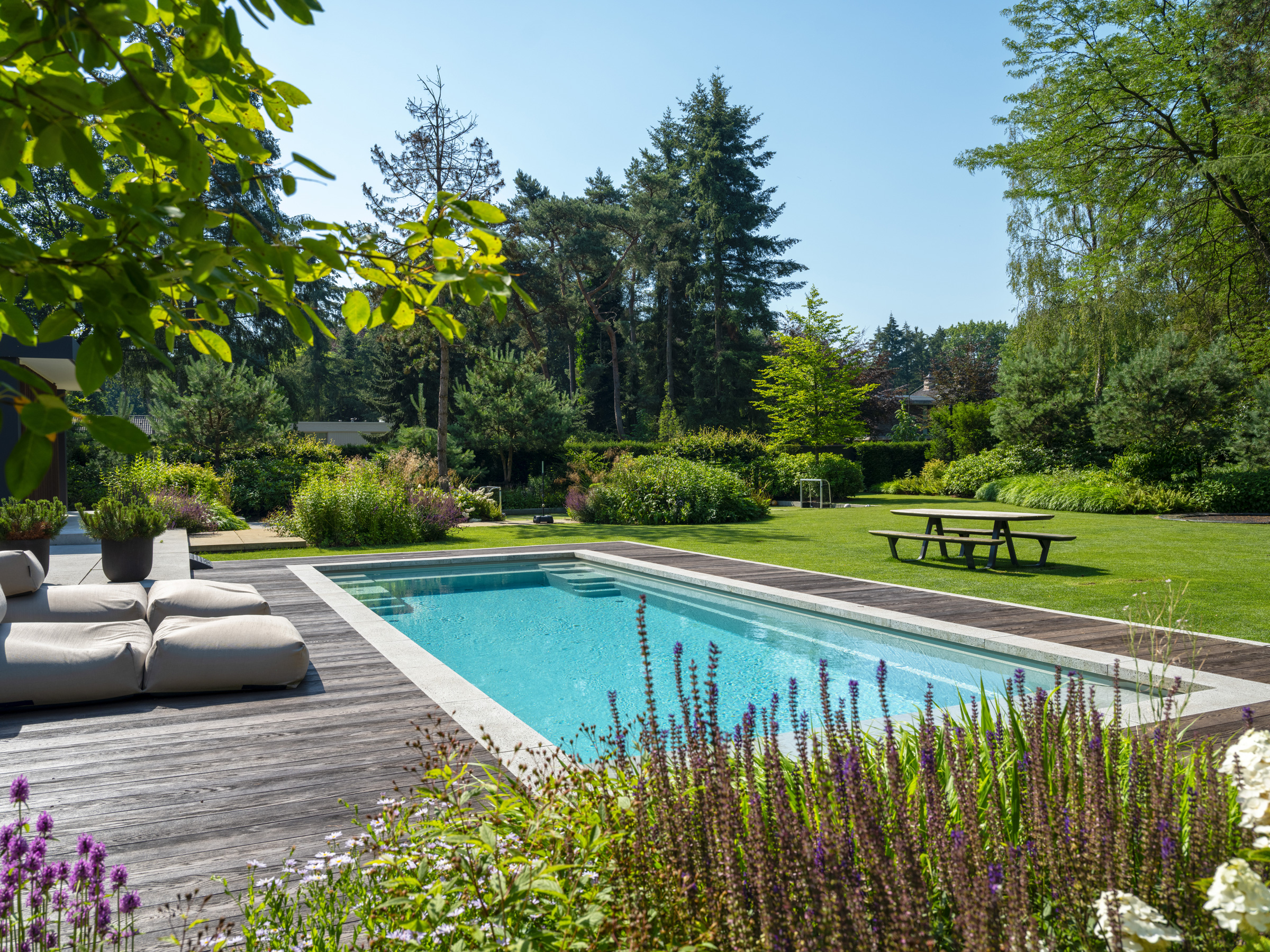 WAALRE-Compass-Pools19LR